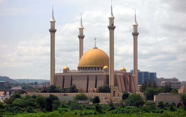 National Mosque Abuja suspends daily, Friday prayers indefinitely 1 National Mosque Abuja suspends daily, Friday prayers indefinitely 1