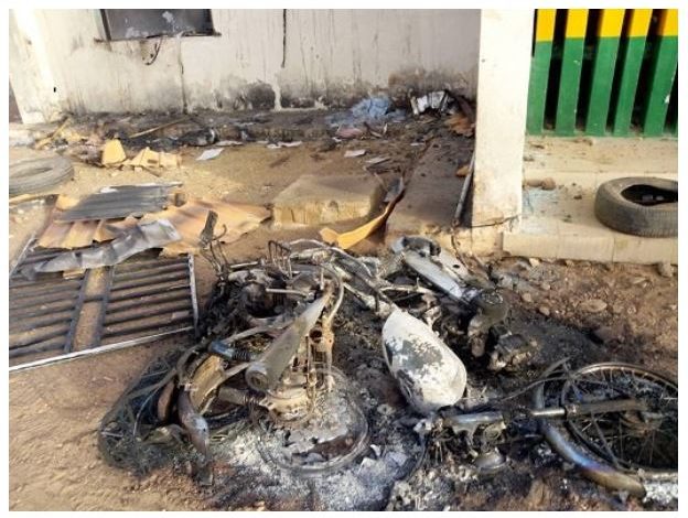 COVID-19: Angry Katsina youths burn down police station after police officers stopped them from observing prayers following Govt lockdown 3