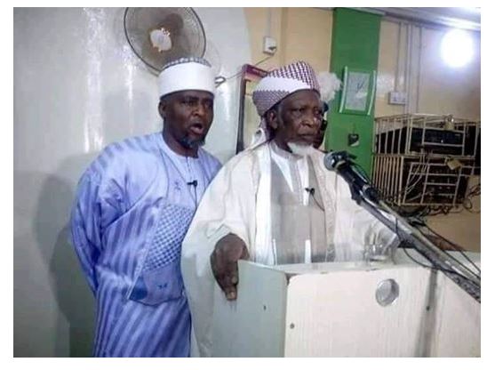 Muslim leader who said no one can stop his followers from worshiping is now urging followers to obey Government directives 1 Muslim leader who said no one can stop his followers from worshiping is now urging followers to obey Government directives 1