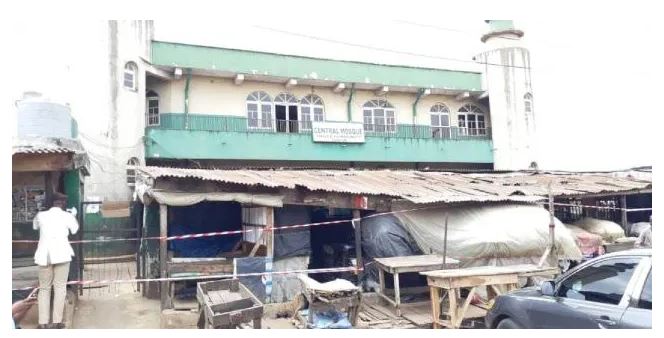 Lagos State shuts down Agege Central Mosque over attack on COVID-19 Taskforce (photos) 4 Lagos State shuts down Agege Central Mosque over attack on COVID-19 Taskforce (photos) 4