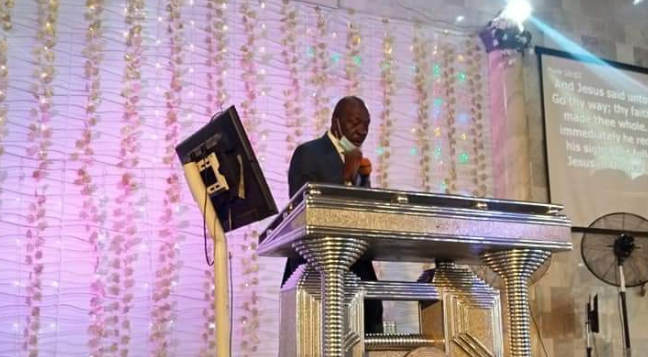 Ize-Iyamu seen ministering at RCCG on Sunday (Photos) 5