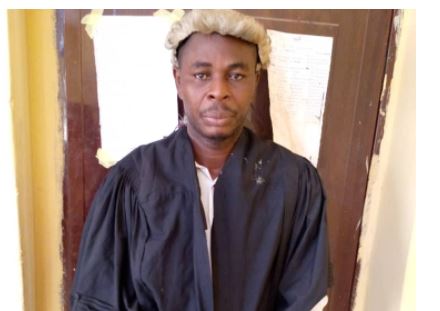 Fake lawyer bags three years imprisonment with hard labour in Ogun (photo) 1 Fake lawyer bags three years imprisonment with hard labour in Ogun (photo) 1