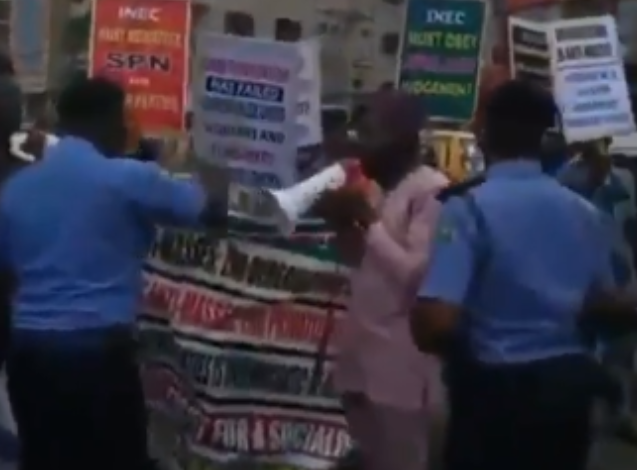 Fuel hike: Protesters arrested in Lagos 1 Fuel hike: Protesters arrested in Lagos 1