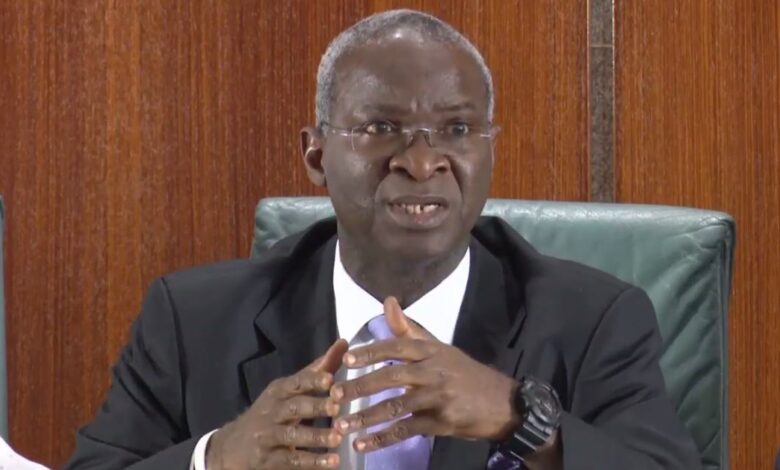 ‘I’m paid N577,000 monthly pension’ – Fashola 1