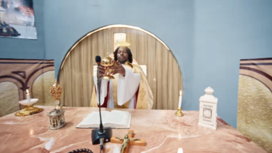 Photo of Dramatizing giving the Eucharist for a music video that has no connection with Christianity is disrespectful – Solomon Buchi slams Asake over new music video