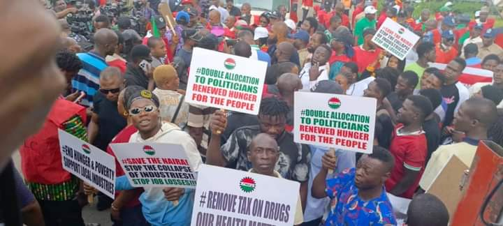 Large turnout as NLC protest kicks off in Abuja 5