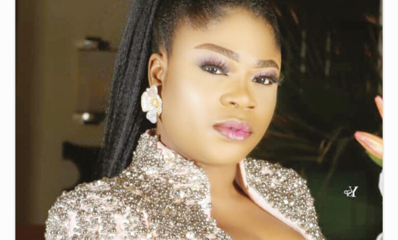 It was all jokes. We just want to have fun - Eniola Ajao speaks on why Bobrisky was given ‘Best Dressed Female’ award at movie premiere  1