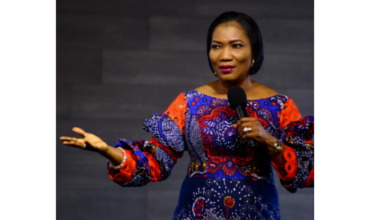 Photo of Even if you are an extrovert, please pretend that day. If you must look around, turn your eyes, not your head. – Clergywoman, Funke Adejumo offers advice and etiquette to unmarried ladies preparing to meet their future in-laws